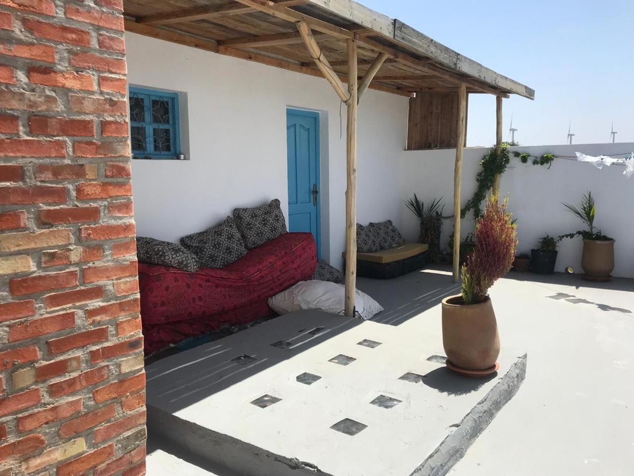 Cap Sim Surf House Bed & Breakfast Есувейра Екстериор снимка
